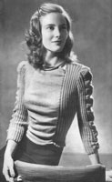 vintage ladies knitting pattern from 1947 with gauged sleeves