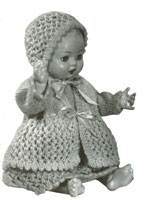 Vintage knitting patterns for dolls. Lovely baby doll set in double knitting to fit 12", 14", 16", and 20"