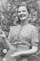 vintage ladies knitting pattern for jumper cardigan from 1940s